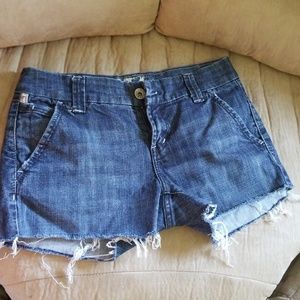 Cut off jeans